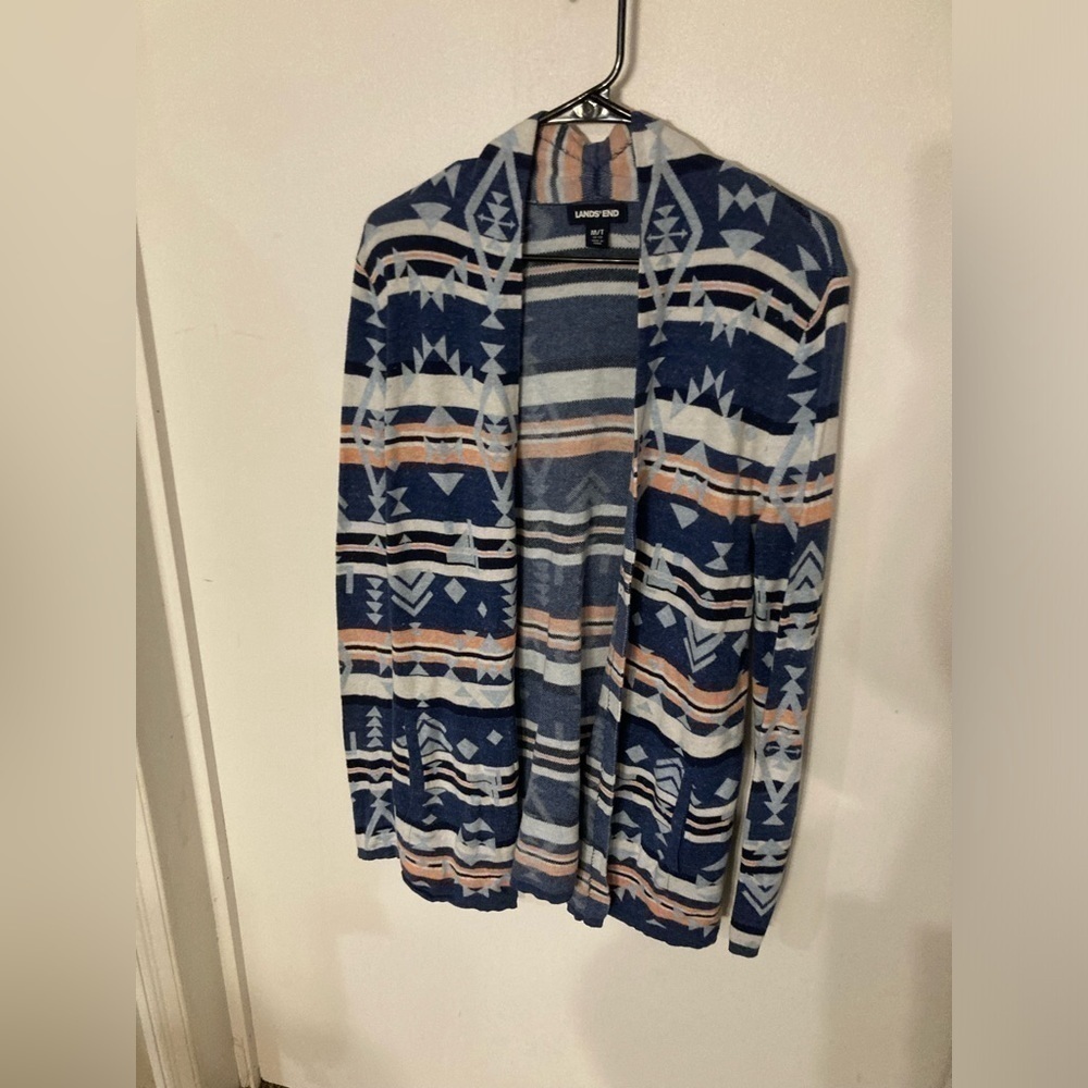 Land’s end long sleeve cardigan in Aztec print in a size Medium
